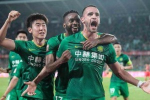  沙尔克04换帅如换刀，德甲老牌劲旅重燃希望  