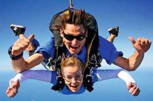  小萨25+10国王稳居西部前三  